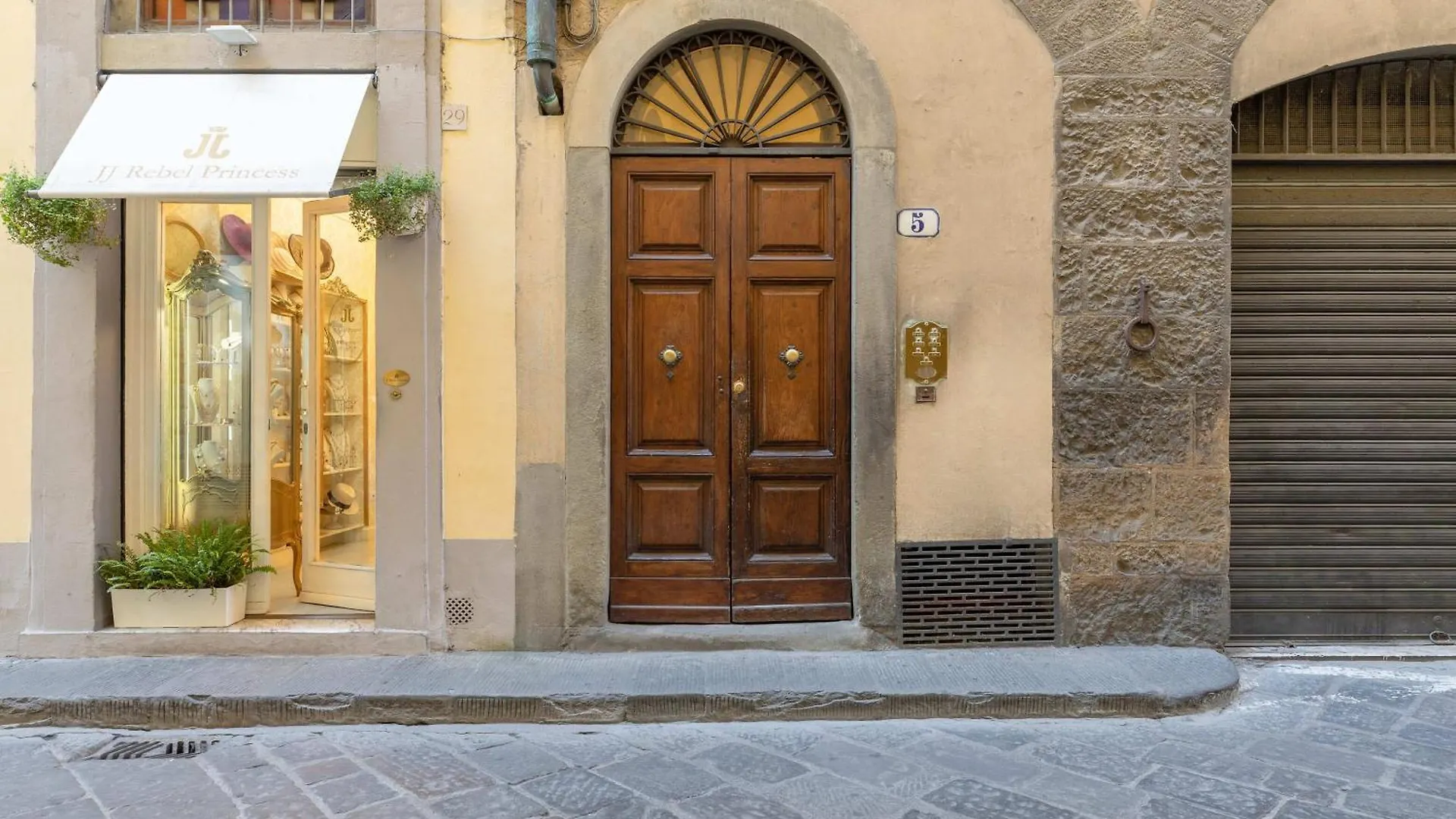 Apartment Ferienwohnung Station-Duomo Free Wi-Fi Florenz Italien